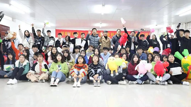 漲！漲！漲！炬神電子漲工資啦……